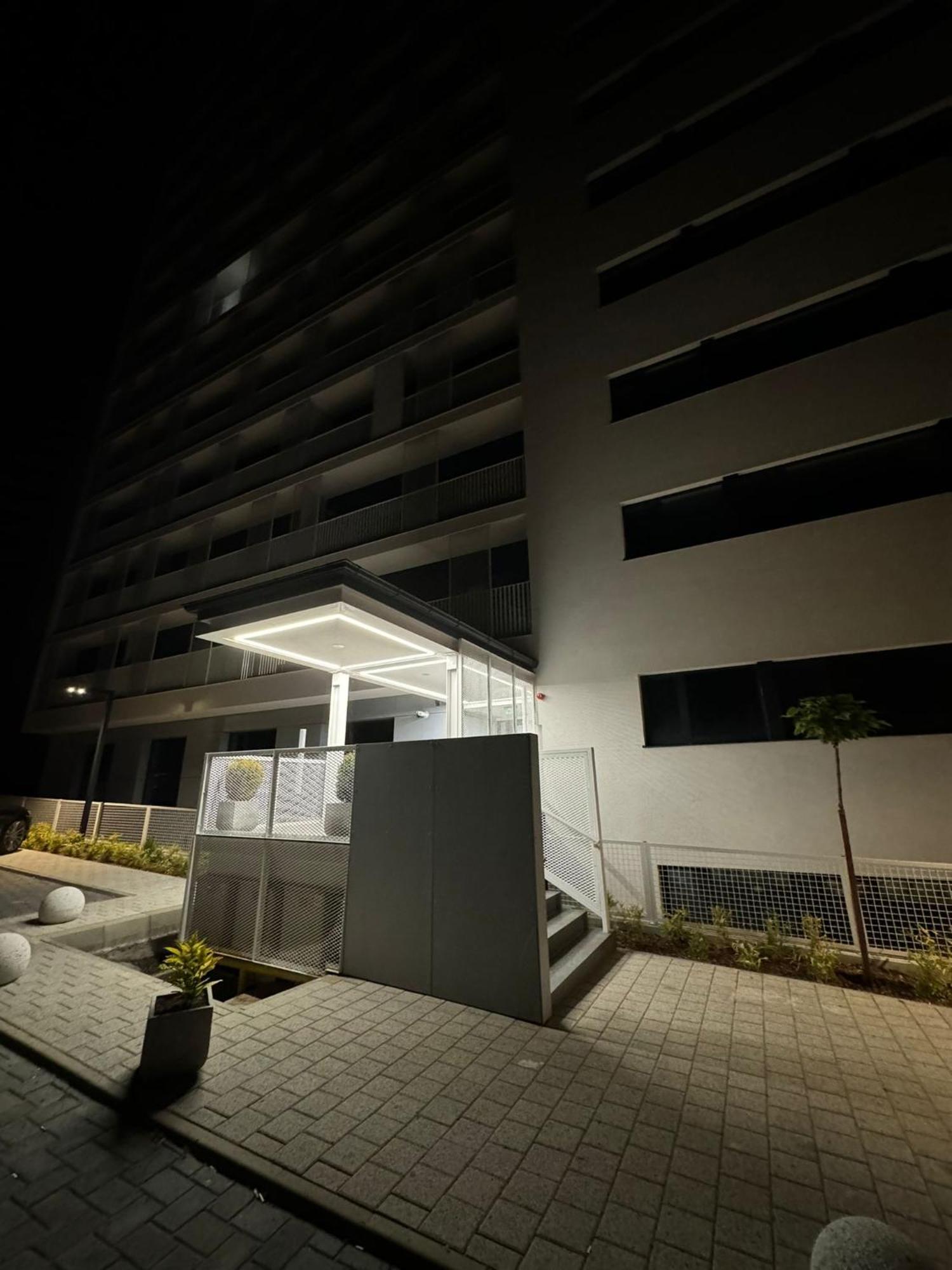 Luxury Apartments Avanera With 1&2 Bedroom With Parking Suceava Dış mekan fotoğraf