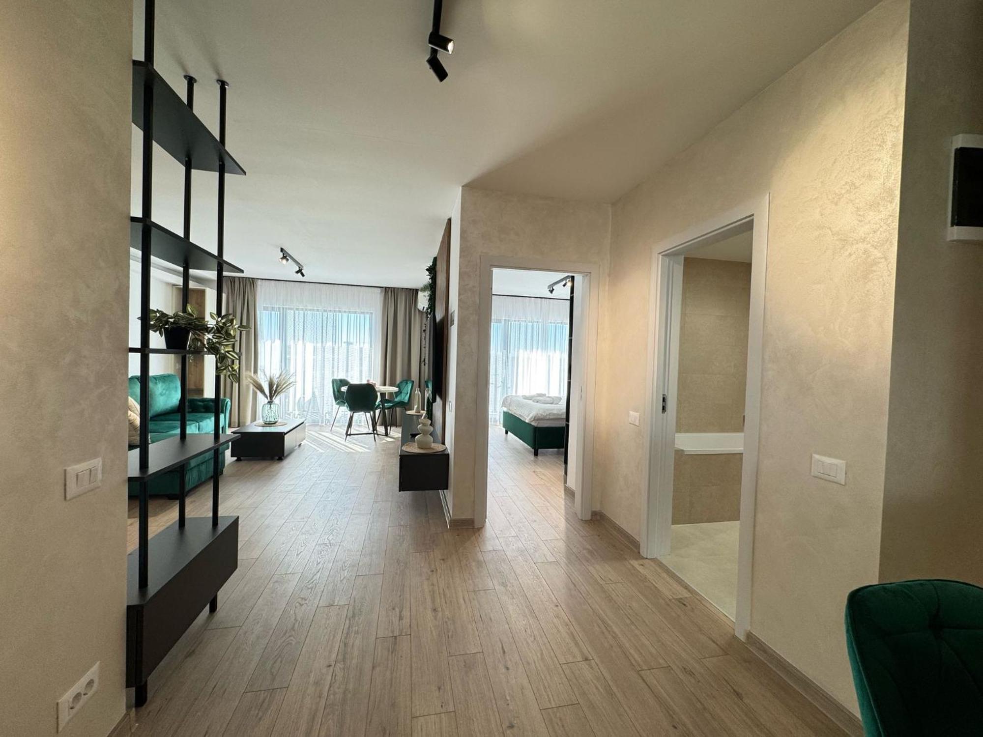 Luxury Apartments Avanera With 1&2 Bedroom With Parking Suceava Dış mekan fotoğraf