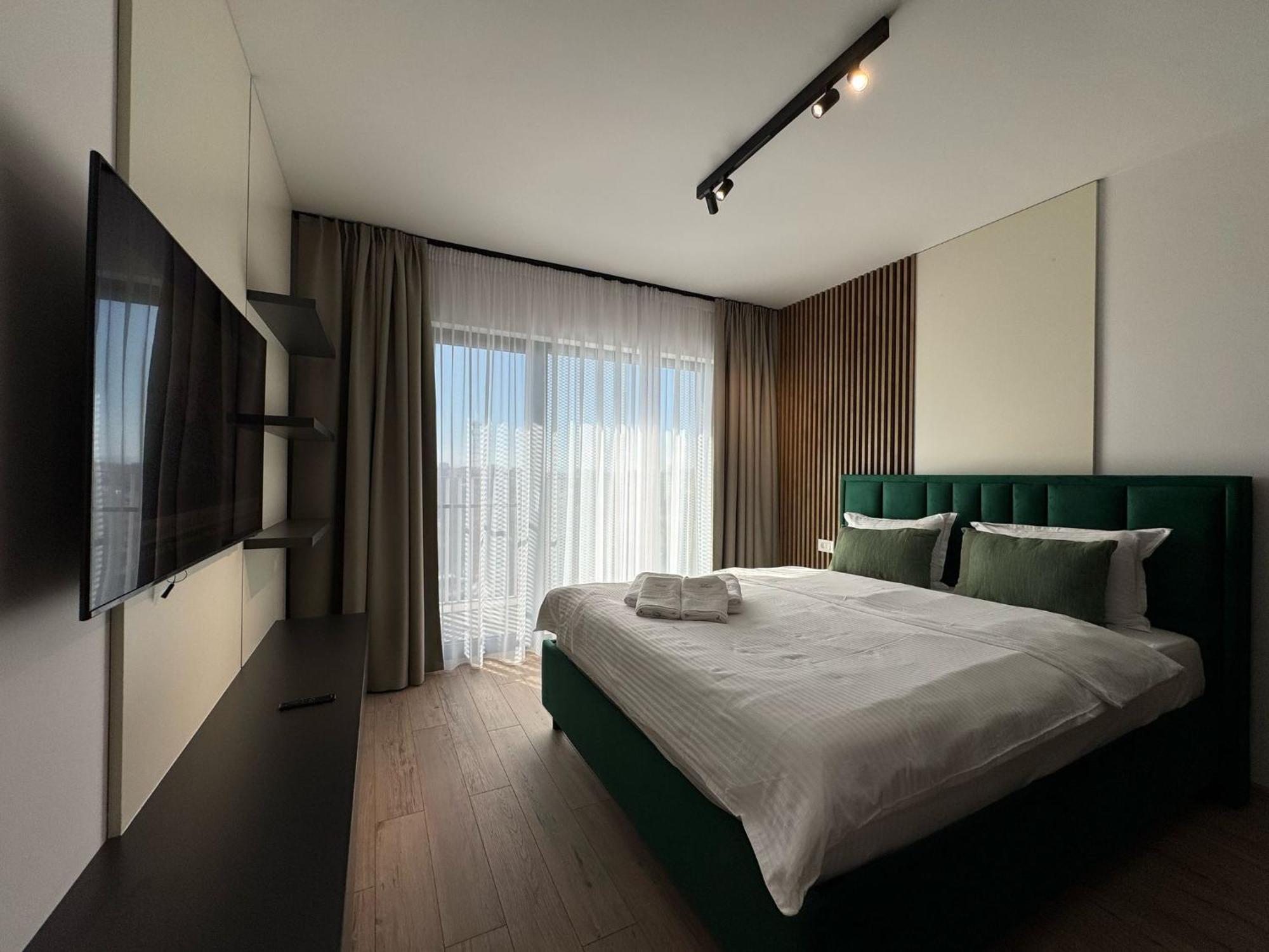 Luxury Apartments Avanera With 1&2 Bedroom With Parking Suceava Dış mekan fotoğraf